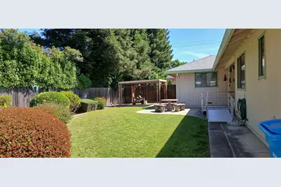 831 Homewood Drive, Yuba City, CA 95991 - Photo 2
