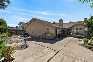 6327 Laguna Villa Way, Elk Grove, CA 95758 - Photo 42