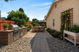 6327 Laguna Villa Way, Elk Grove, CA 95758 - Photo 44