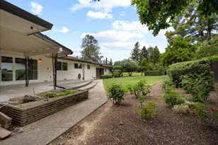 44098 Country Club Dr, El Macero, CA 95618 - Photo 32