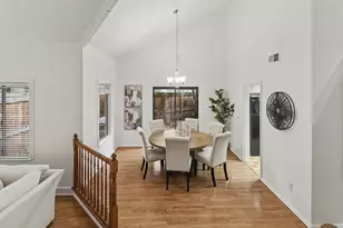 2084 University Park Dr, Sacramento, CA 95825 - Photo 12