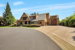 1990 Cobblestone Ct, Yuba City, CA 95993 - Photo 2