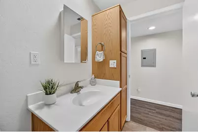 2205 15th Avenue, Sacramento, CA 95822 - Photo 48