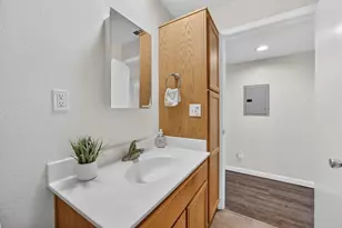 2205 15th Ave, Sacramento, CA 95822 - Photo 48