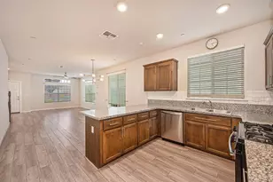 132 Ivy St, Roseville, CA 95678 - Photo 12