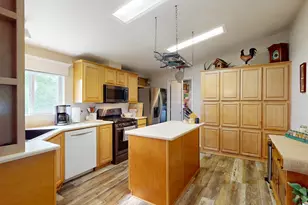 16220 Duggans Rd, Grass Valley, CA 95949 - Photo 12