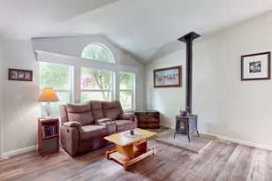16220 Duggans Rd, Grass Valley, CA 95949 - Photo 6