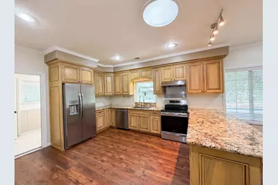 231 22nd Street, Sacramento, CA 95816 - Photo 2