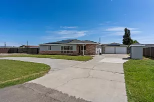 5958 E Lathrop Rd, Manteca, CA 95336 - Photo 2