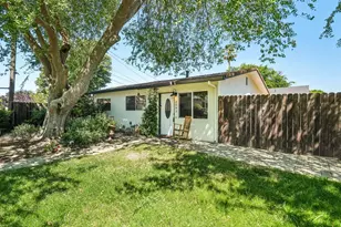 2097 20th Ave, Sacramento, CA 95822 - Photo 2