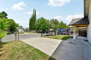 3302 19th Ave, Sacramento, CA 95820 - Photo 32