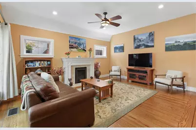 440 Santa Ynez Way, Sacramento, CA 95816 - Photo 8
