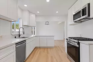 3127 Valencia Way, Sacramento, CA 95825 - Photo 2