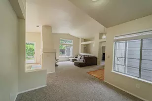 8515 Gibbs Way, Sacramento, CA 95823 - Photo 12