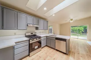 8515 Gibbs Way, Sacramento, CA 95823 - Photo 8
