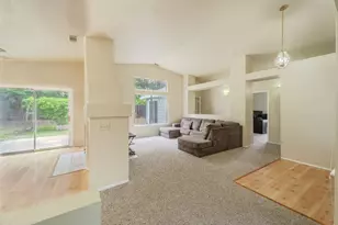 8515 Gibbs Way, Sacramento, CA 95823 - Photo 10