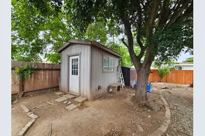 2310 Fairfield Street, Sacramento, CA 95815 - Photo 14
