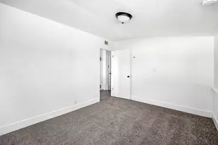 124 W Florinda St, Hanford, CA 93230 - Photo 30