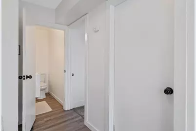 124 W Florinda Street, Hanford, CA 93230 - Photo 26