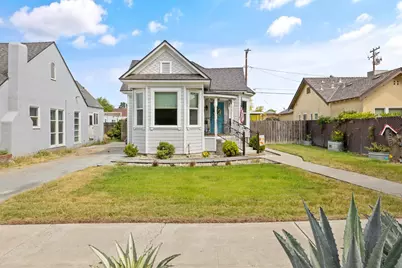 124 W Florinda Street, Hanford, CA 93230 - Photo 2