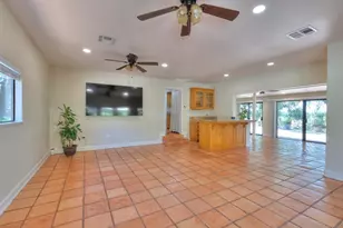 11714 Livingston Cressey Rd, Livingston, CA 95334 - Photo 14