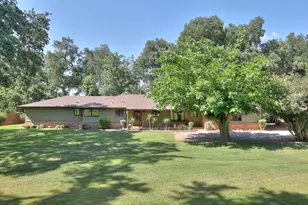 11714 Livingston Cressey Rd, Livingston, CA 95334 - Photo 2