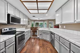 1379 Zephyr Dr, Yuba City, CA 95991 - Photo 14