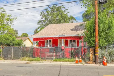 4809 Parker Avenue, Sacramento, CA 95820 - Photo 1