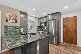 131 Parkshore Cir, Sacramento, CA 95831 - Photo 8