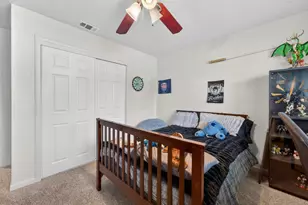 131 Parkshore Cir, Sacramento, CA 95831 - Photo 18