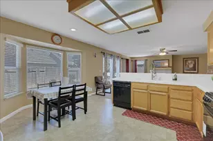 407 White Rock Dr, Yuba City, CA 95991 - Photo 16