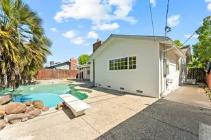 211 E Yorkshire Dr, Stockton, CA 95207 - Photo 26