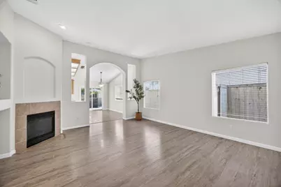9995 Tarzo Way, Elk Grove, CA 95757 - Photo 10
