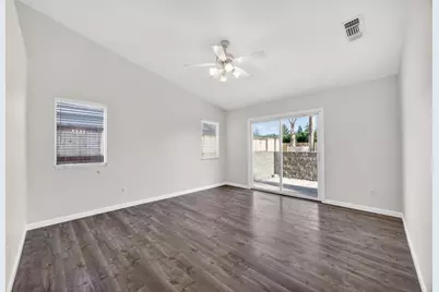 9995 Tarzo Way, Elk Grove, CA 95757 - Photo 20