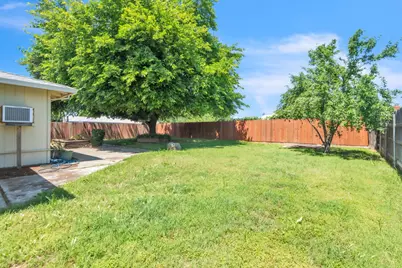 4518 Meadow Way, Olivehurst, CA 95961 - Photo 10