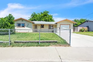 4518 Meadow Way, Olivehurst, CA 95961 - Photo 1