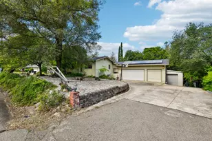 6180 Rustic Hills Dr, Rocklin, CA 95677 - Photo 2