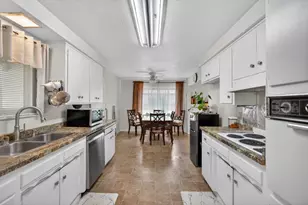 7404 Lindale Dr, Sacramento, CA 95828 - Photo 28