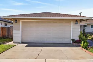 7404 Lindale Dr, Sacramento, CA 95828 - Photo 4