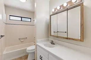 9916 Zion Way, Sacramento, CA 95827 - Photo 24
