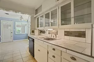 3805 Bonnie Ln, Stockton, CA 95204 - Photo 14