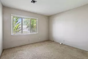 3805 Bonnie Ln, Stockton, CA 95204 - Photo 18