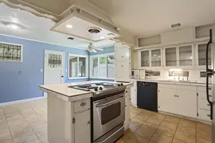 3805 Bonnie Ln, Stockton, CA 95204 - Photo 10