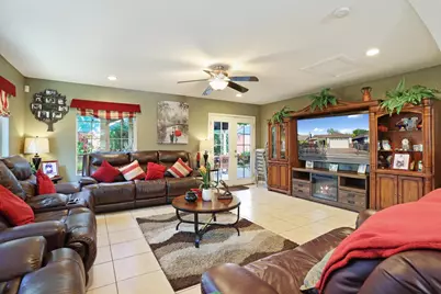 2661 Verstl Way, Stockton, CA 95206 - Photo 18