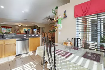 2661 Verstl Way, Stockton, CA 95206 - Photo 8