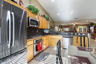 2661 Verstl Way, Stockton, CA 95206 - Photo 6