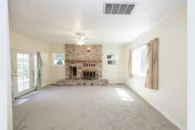 225 Fresno Avenue, Modesto, CA 95351 - Photo 10
