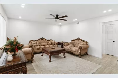 4419 La Cresta Way #1, Stockton, CA 95207 - Photo 4