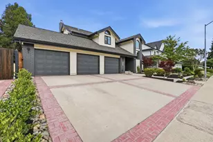 909 Opal Ln, Ripon, CA 95366 - Photo 2