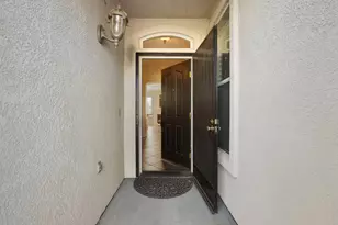 10242 Creek Trail Cir, Stockton, CA 95209 - Photo 4